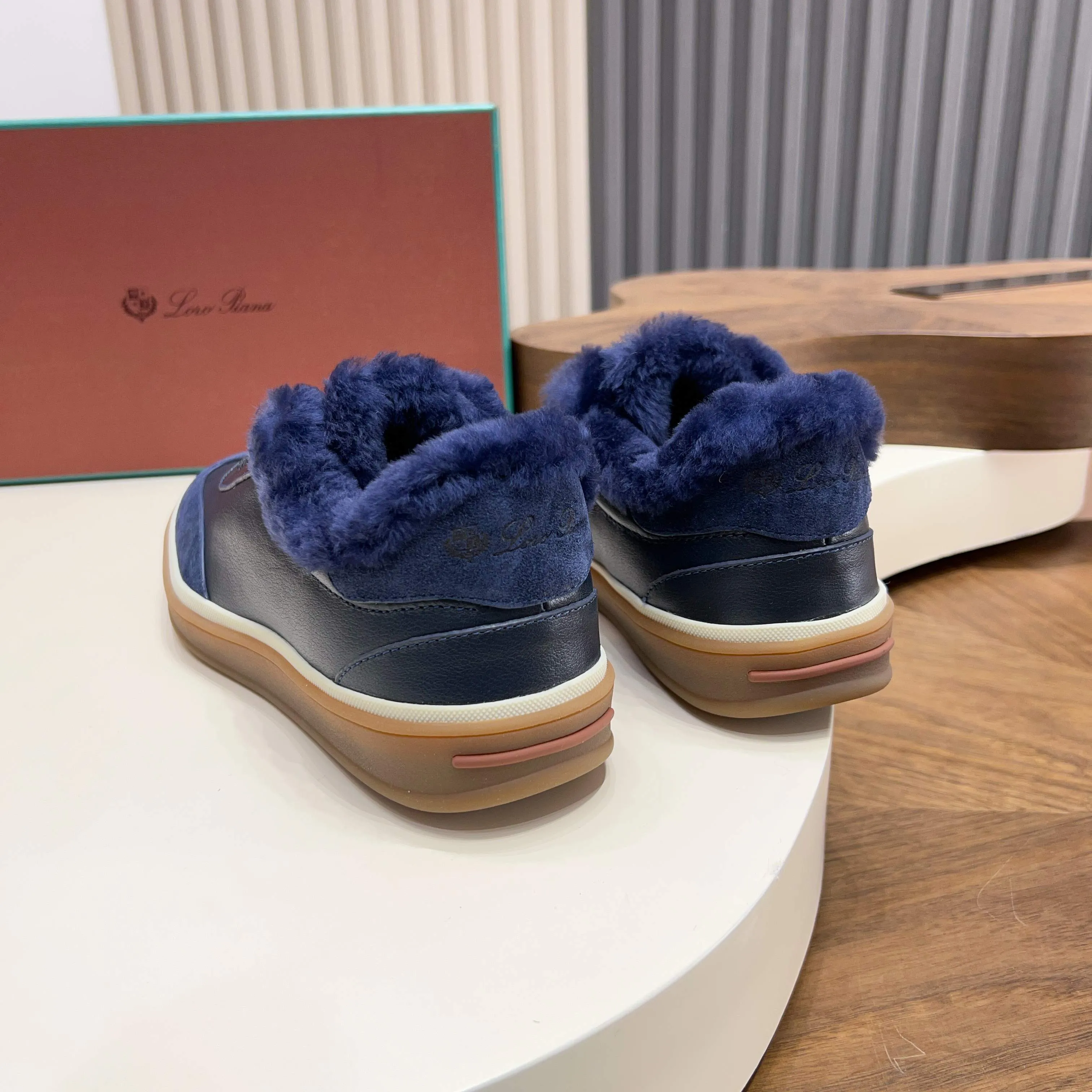 💰740 Loro Piana - Classic casual wool shoes, men's lace-up casual shoes and sneakers, high-quality lightweight and comfortable fabrics, suitable for outdoor leisure, the color is young and energetic, and it looks great with sportswear or casual suits! Code number: 39-44 (45, 46, can be customized)